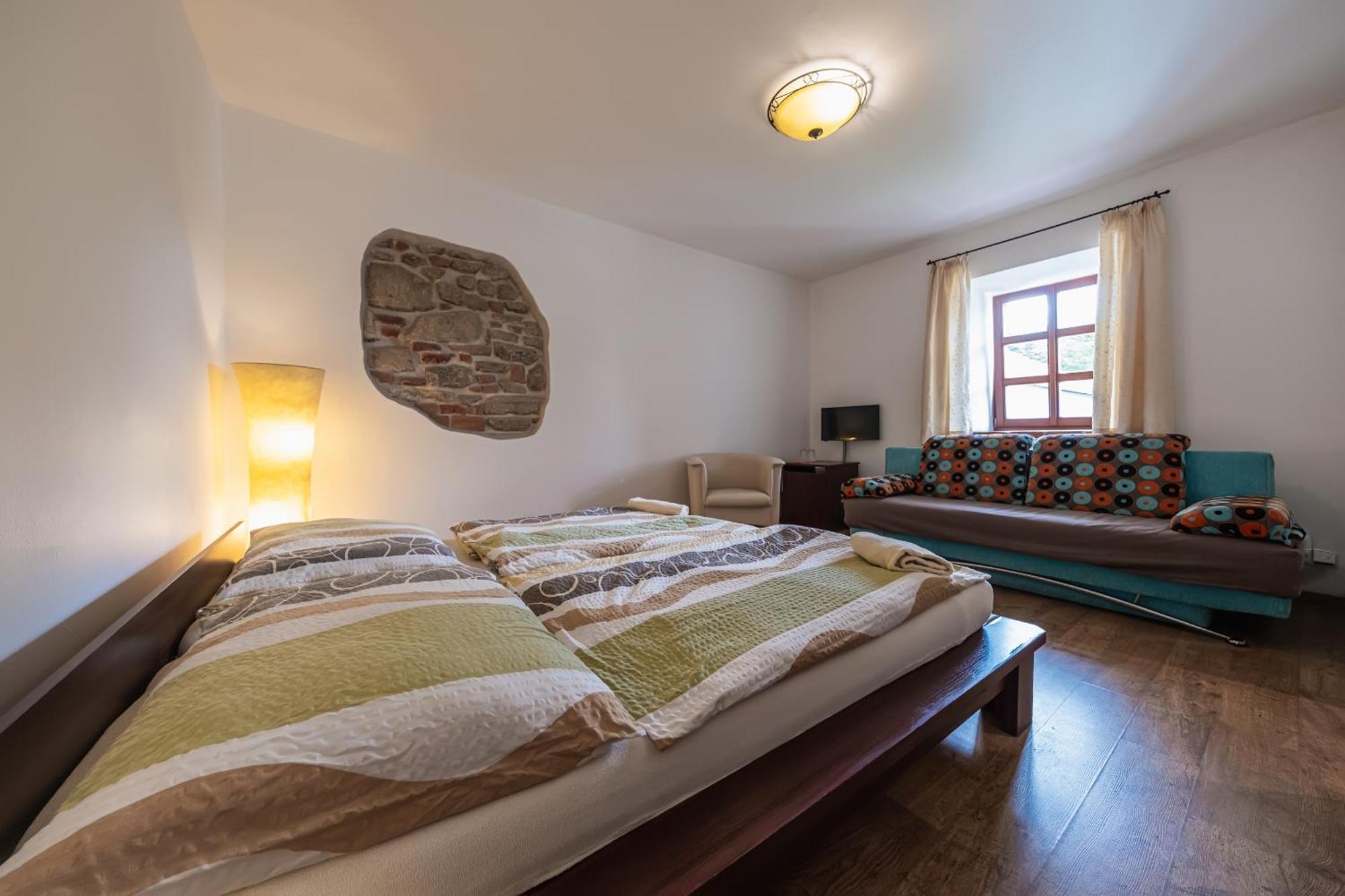Guest house Mnich 3*