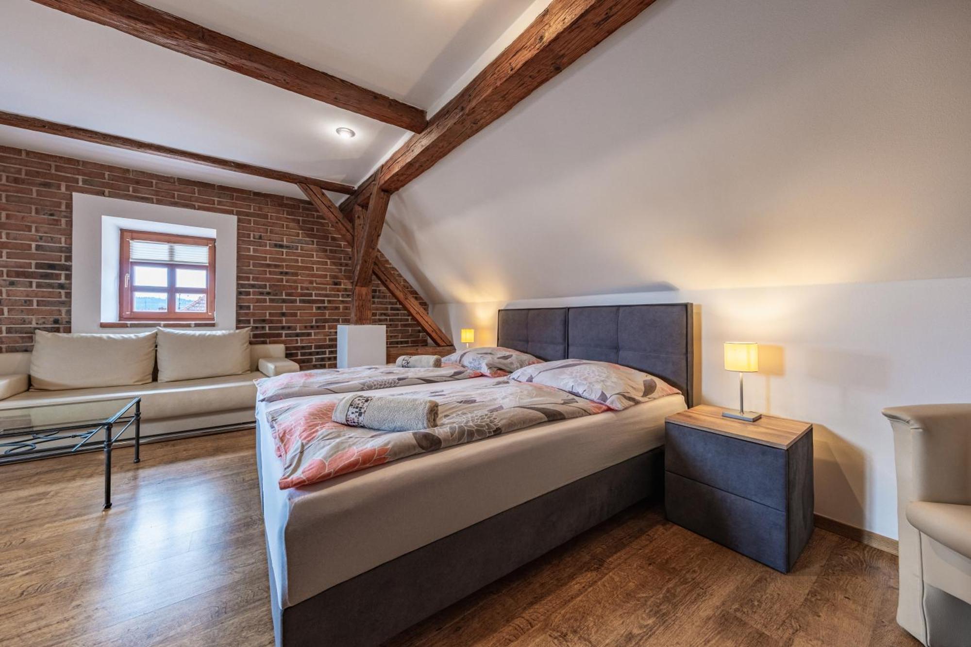 Mnich 3* Nova Bystrice